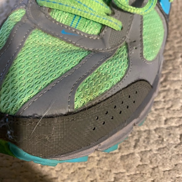 Women’s Nike Athletic Shoes size 9.5 - Picture 3 of 5